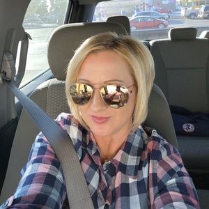 Meet your Posher, Stephanie